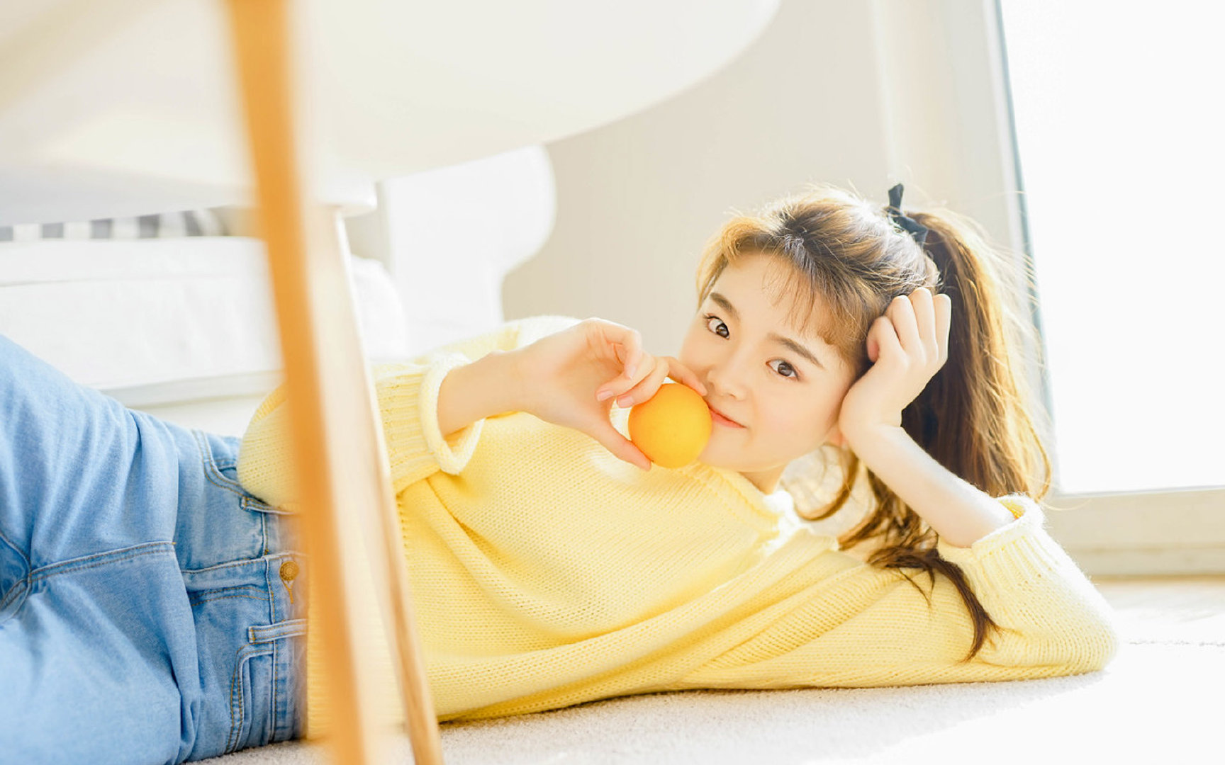 足球赛场新人崭露头角备受期待,足球入场表演